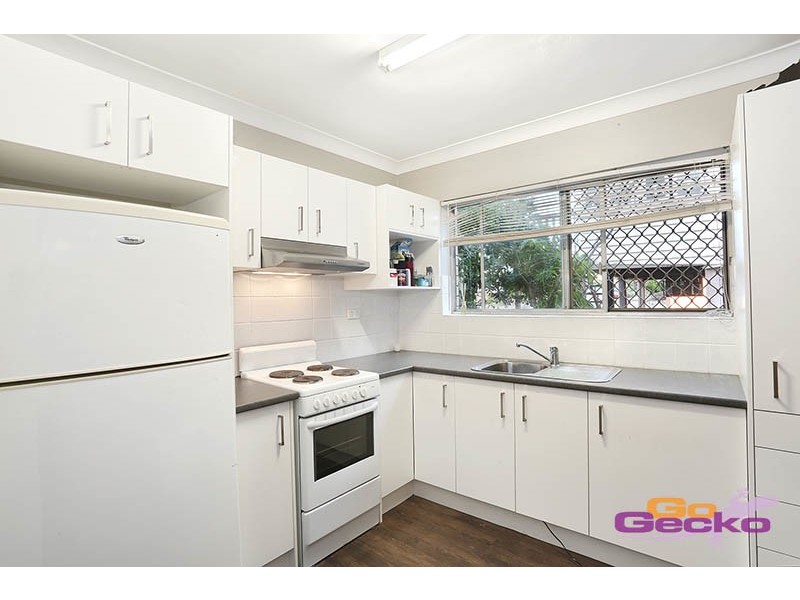 2/21 Wellington Street, Coorparoo QLD 4151