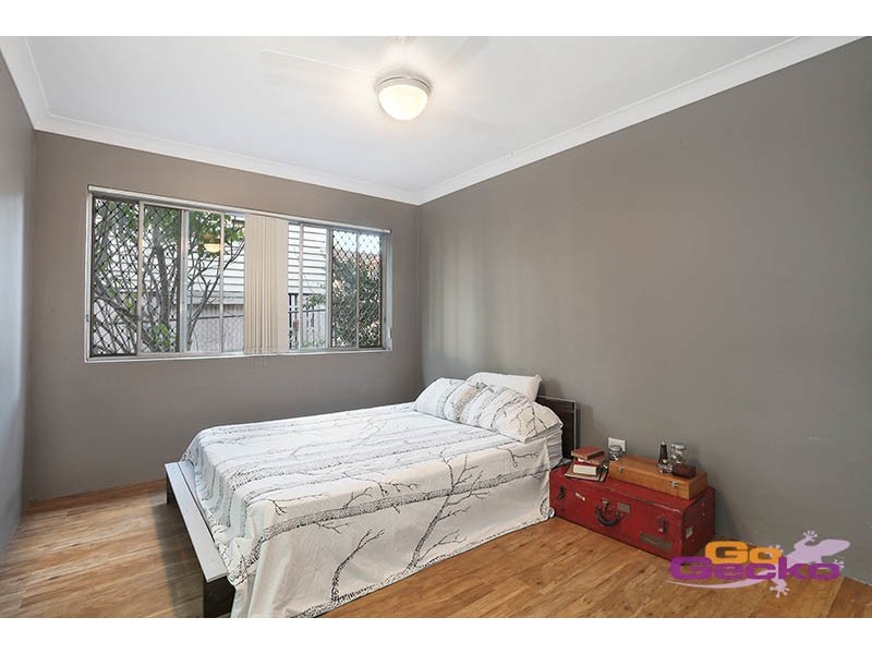 2/21 Wellington Street, Coorparoo QLD 4151