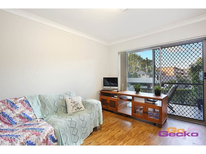 2/21 Wellington Street, Coorparoo QLD 4151