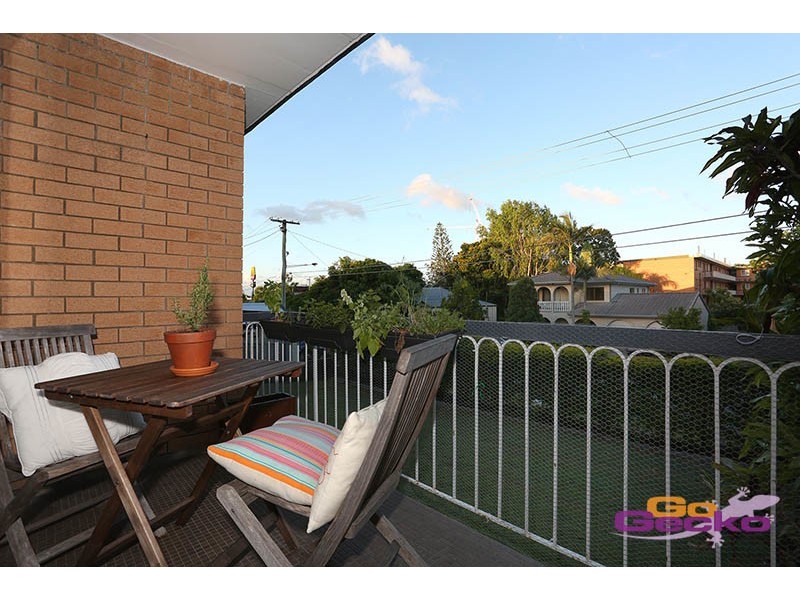 2/21 Wellington Street, Coorparoo QLD 4151