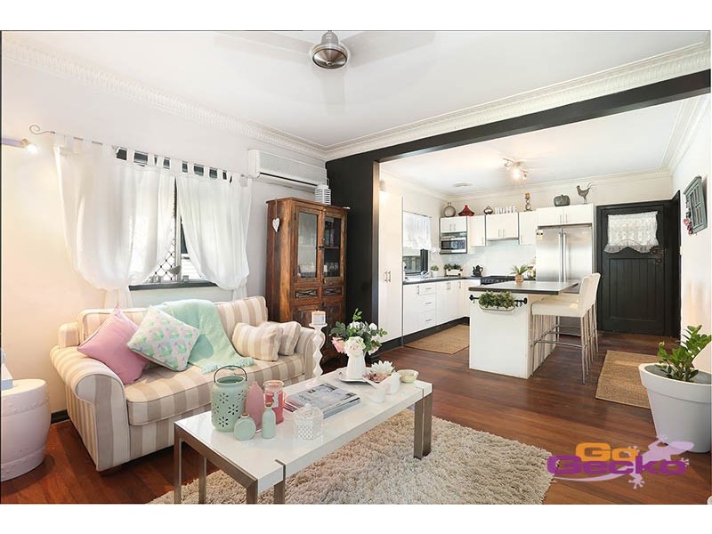 300 Ferguson Road, Seven Hills QLD 4170