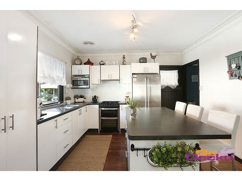 300 Ferguson Road, Seven Hills QLD 4170