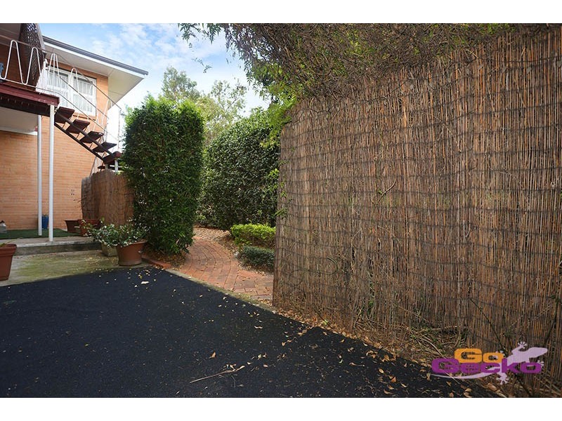 4/37 Dansie Street, Greenslopes QLD 4120