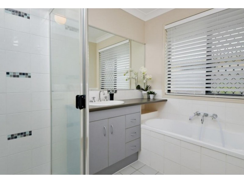 18 Greta Street, Warner QLD 4500