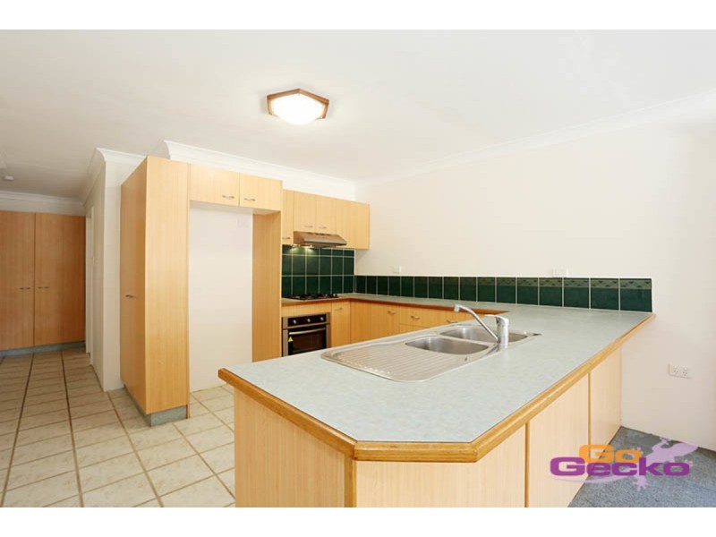 31 Kitchener Street, Coorparoo QLD 4151