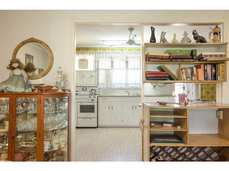 1524 Creek Road, Carina QLD 4152