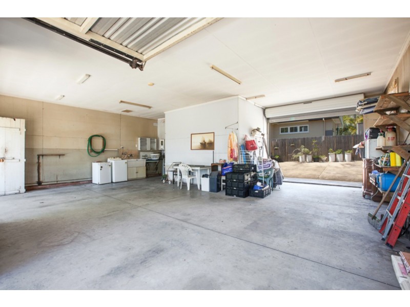 1524 Creek Road, Carina QLD 4152