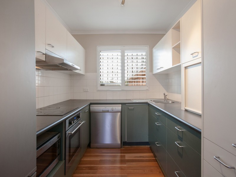 5/15 Macaulay Street, Coorparoo QLD 4151