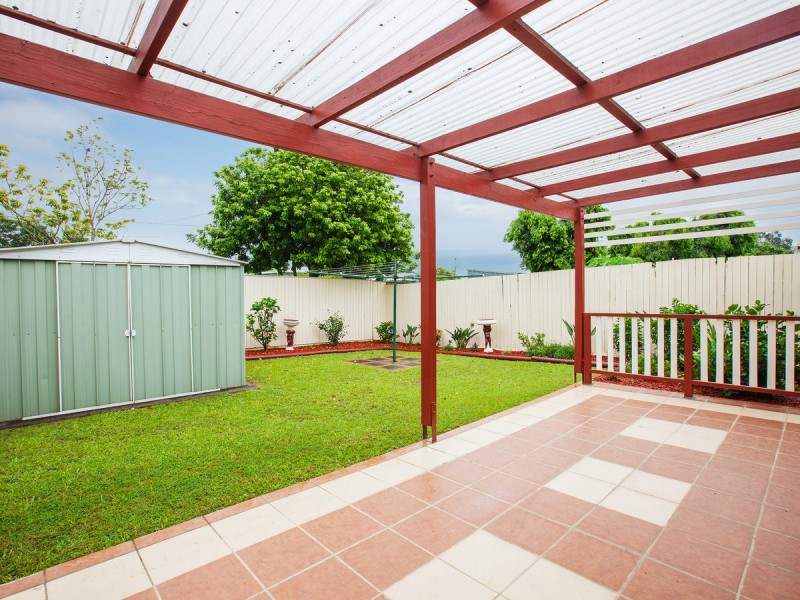 25 Macknish Street, Coopers Plains QLD 4108