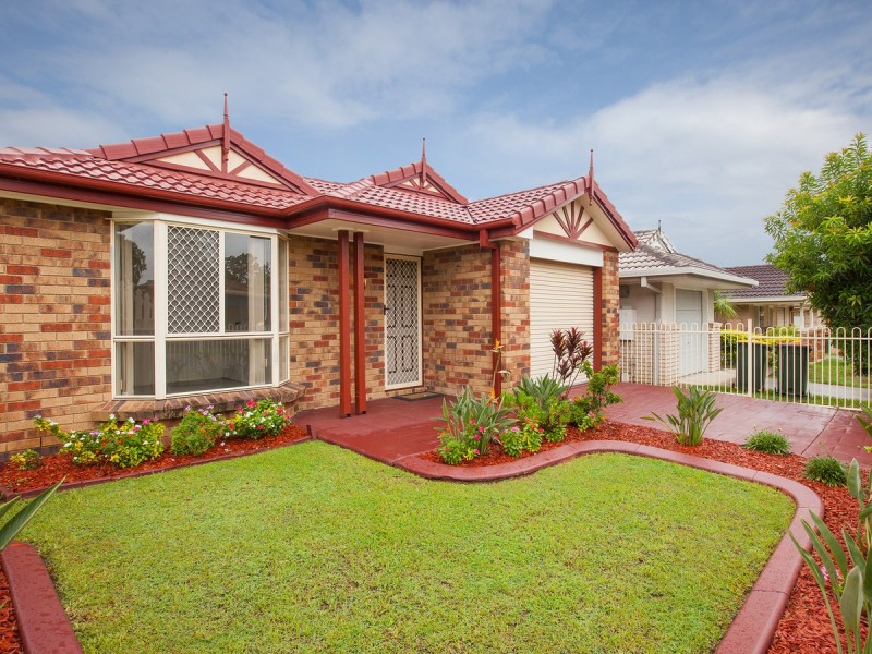 25 Macknish Street, Coopers Plains QLD 4108