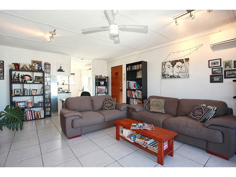 8/675 Wynnum Rd, Morningside QLD 4170