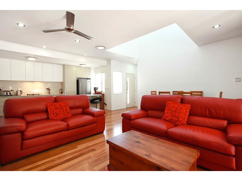 1/31 Burrai St, Morningside QLD 4170