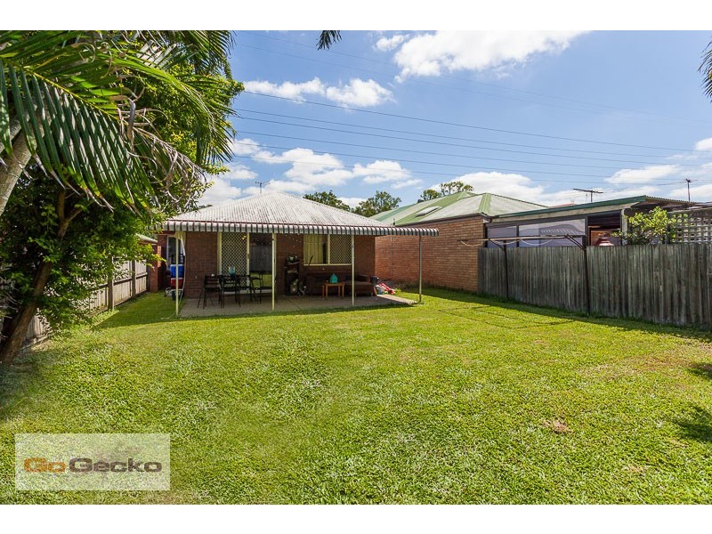 24 Wattle, Cannon Hill QLD 4170