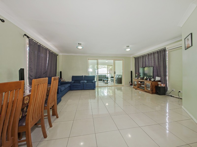 10 Wattle St, Cannon Hill QLD 4170