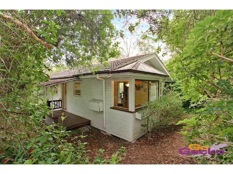 2 Kimba, Chapel Hill QLD 4069