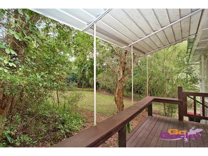 2 Kimba, Chapel Hill QLD 4069