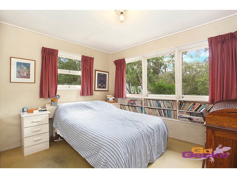 2 Kimba, Chapel Hill QLD 4069