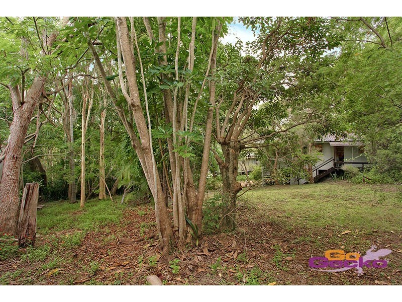 2 Kimba, Chapel Hill QLD 4069