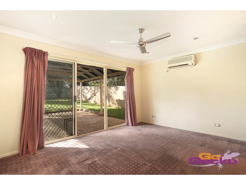 25 Cedar Street, Cannon Hill QLD 4170