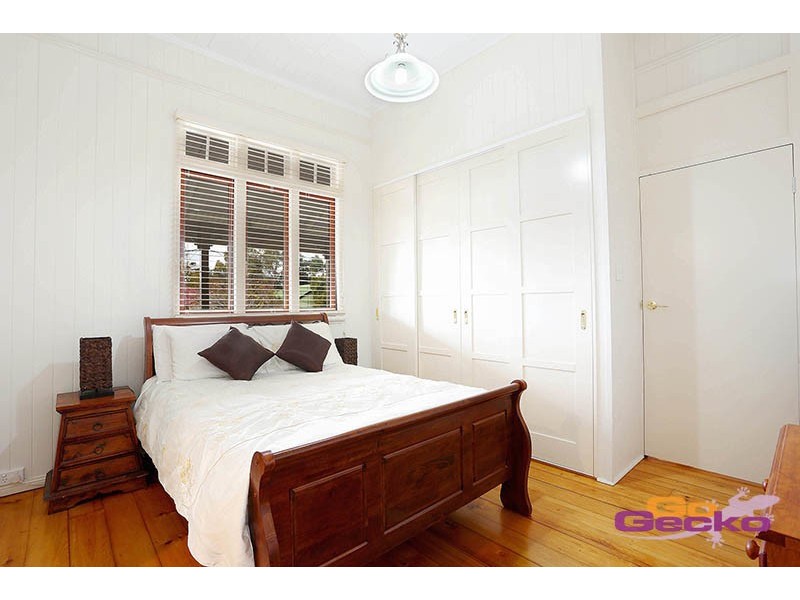 23 Vera Street, Greenslopes QLD 4120