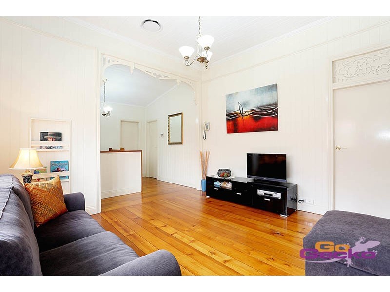 23 Vera Street, Greenslopes QLD 4120