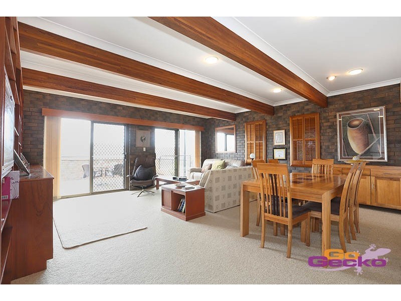 12 Dodwell Street, Holland Park West QLD 4121