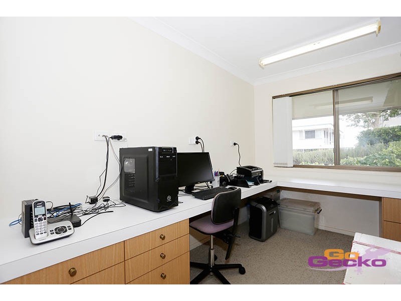 12 Dodwell Street, Holland Park West QLD 4121