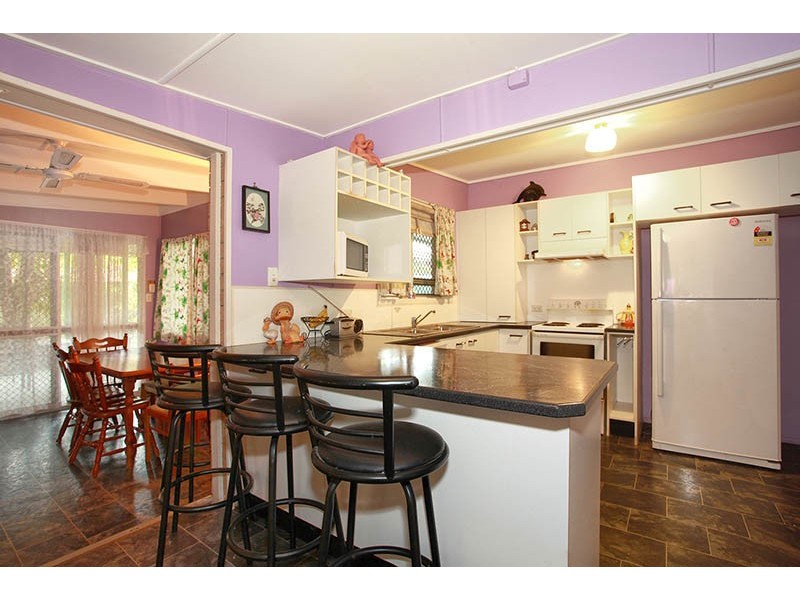 15 Caradon Street, Albany Creek QLD 4035