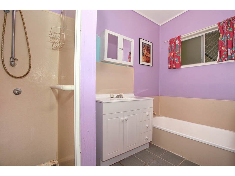 15 Caradon Street, Albany Creek QLD 4035