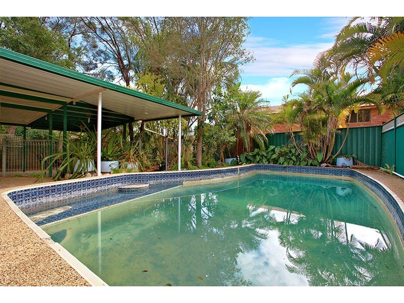 15 Caradon Street, Albany Creek QLD 4035