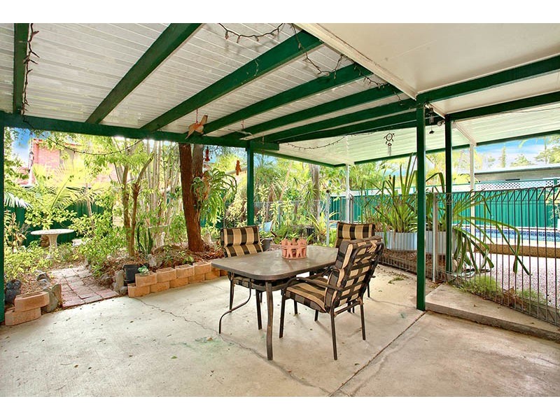 15 Caradon Street, Albany Creek QLD 4035