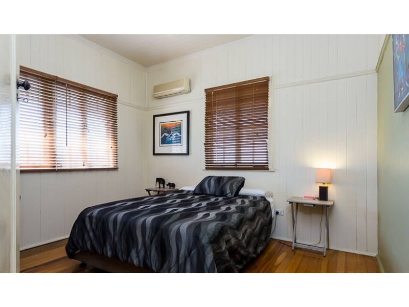 515 Logan Road, Greenslopes QLD 4120