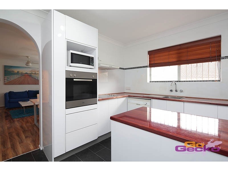 2/44 Mansfield Street, Coorparoo QLD 4151