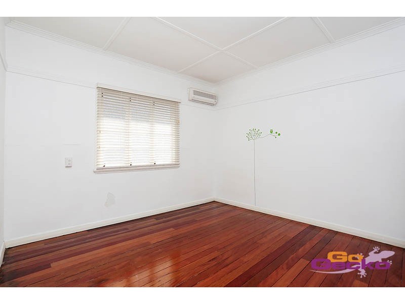 10 Houthem Street, Camp Hill QLD 4152