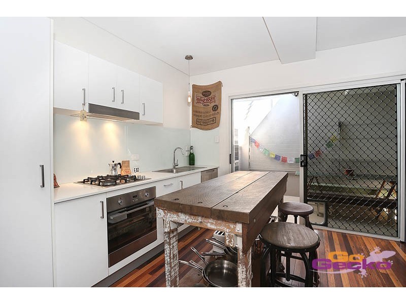 1/15 Halstead Street, Coorparoo QLD 4151