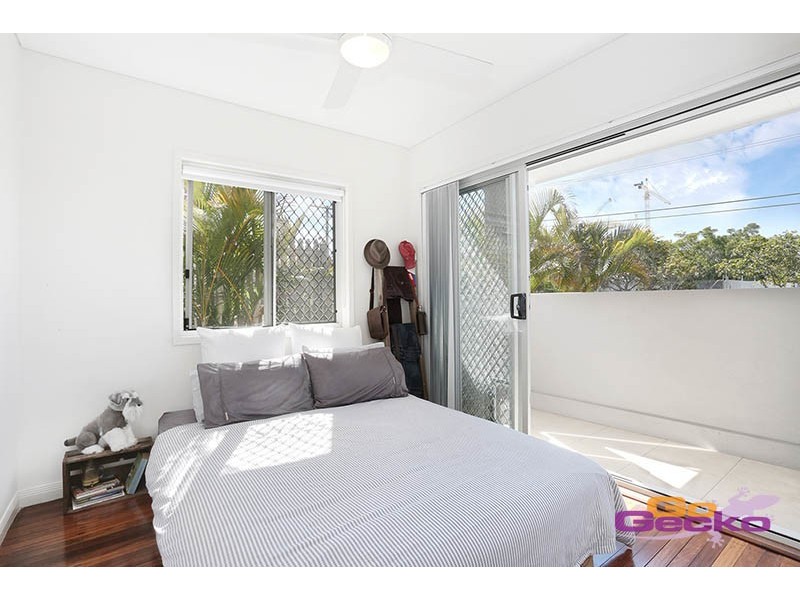 1/15 Halstead Street, Coorparoo QLD 4151