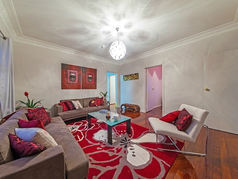 100 Riding Road, Hawthorne QLD 4171