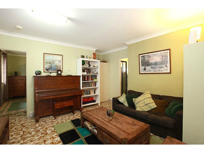 47 McIlwraith Ave, Norman Park QLD 4170