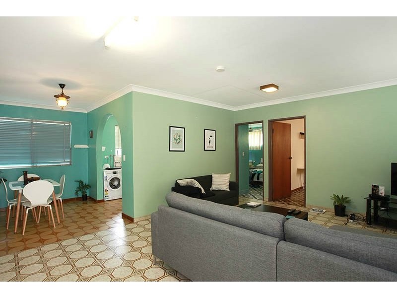 47 McIlwraith Ave, Norman Park QLD 4170