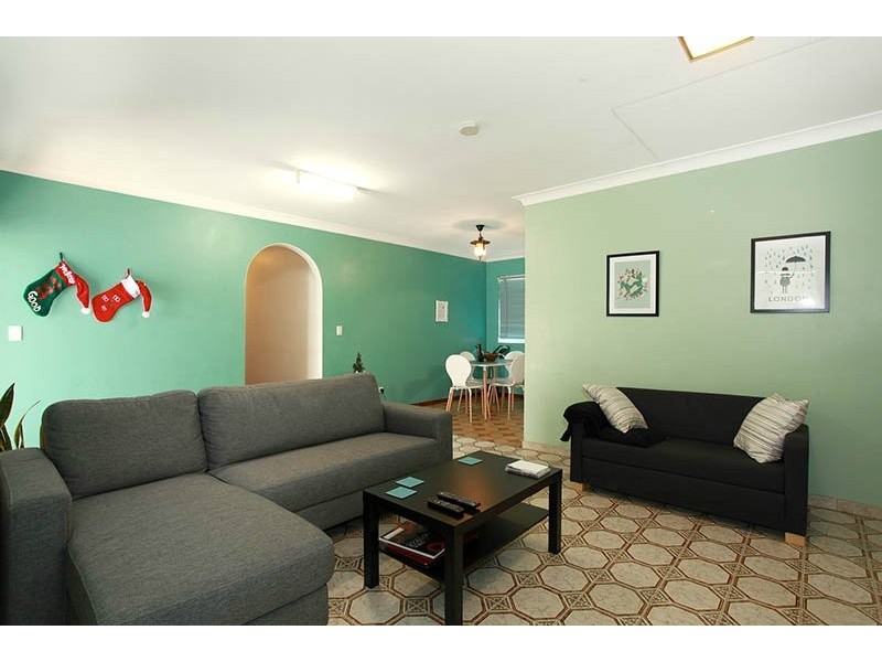 47 McIlwraith Ave, Norman Park QLD 4170
