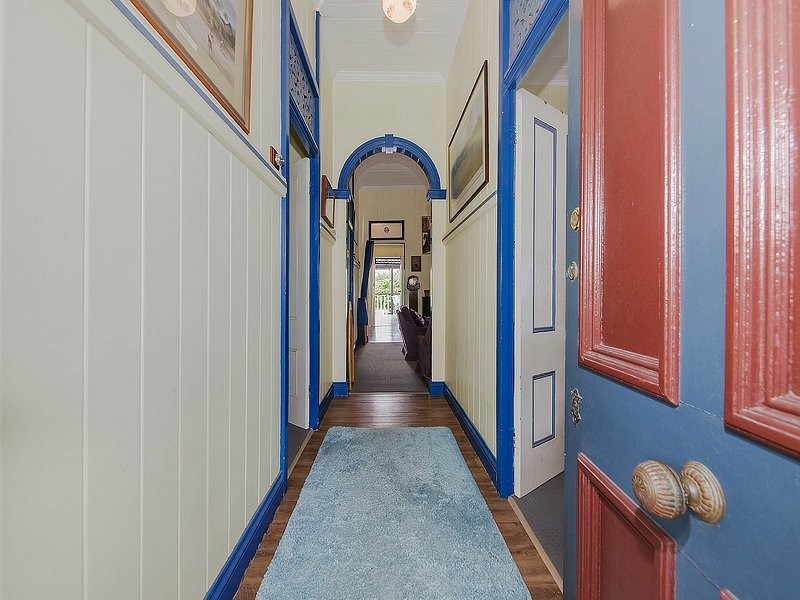 9 Reid St, Woolloongabba QLD 4102