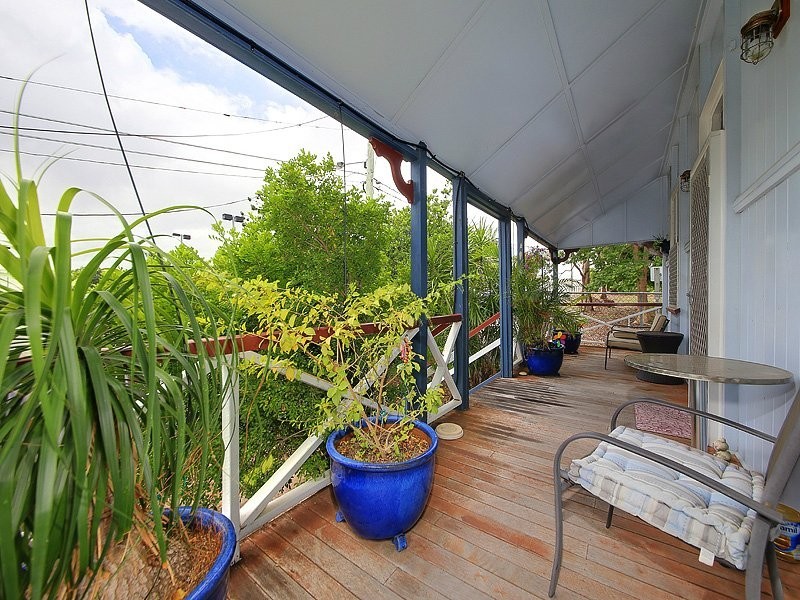 9 Reid St, Woolloongabba QLD 4102