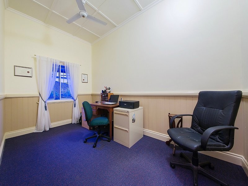 31 Nordenfeldt Road, Cannon Hill QLD 4170