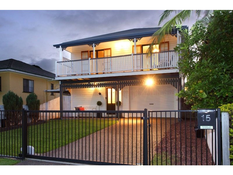 15 Dorothea Street, Cannon Hill QLD 4170