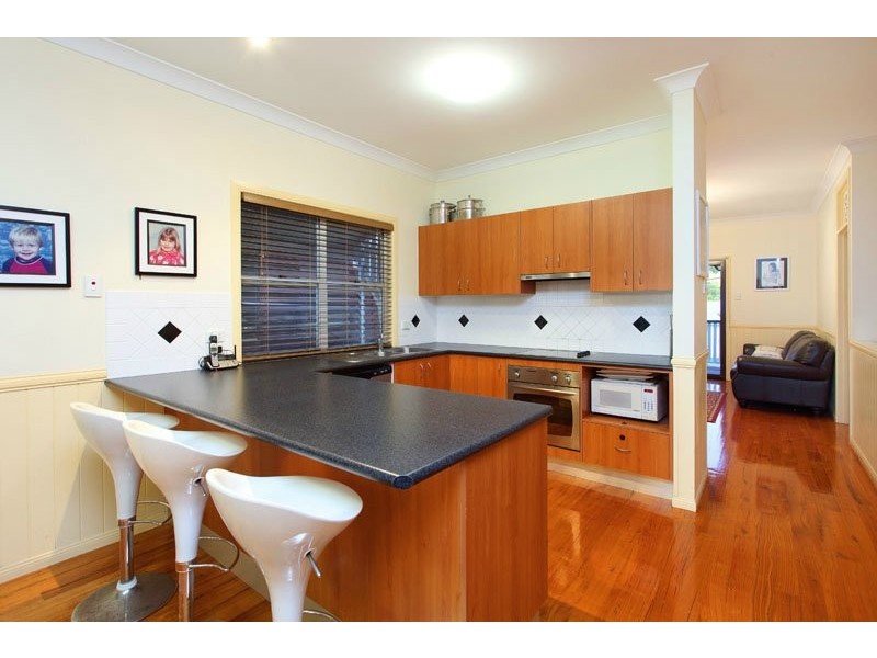 15 Dorothea Street, Cannon Hill QLD 4170