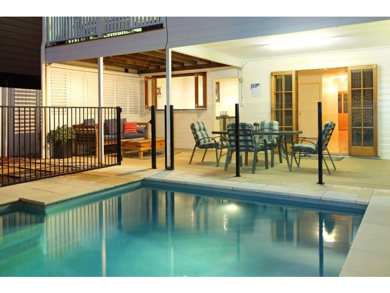 15 Dorothea Street, Cannon Hill QLD 4170