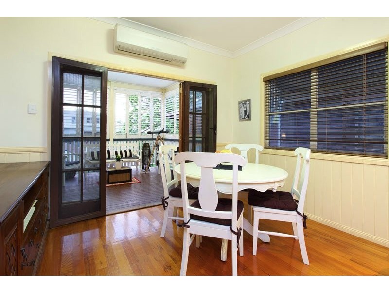 15 Dorothea Street, Cannon Hill QLD 4170