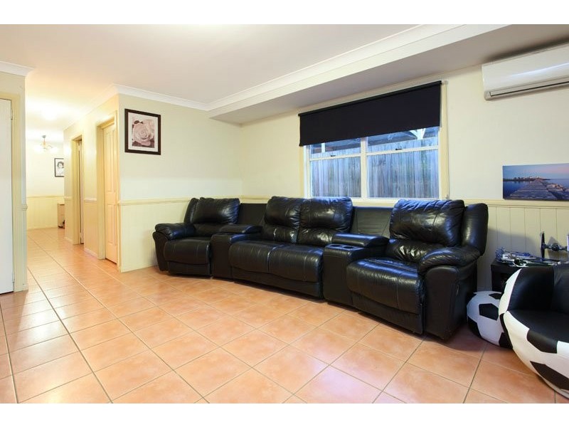 15 Dorothea Street, Cannon Hill QLD 4170