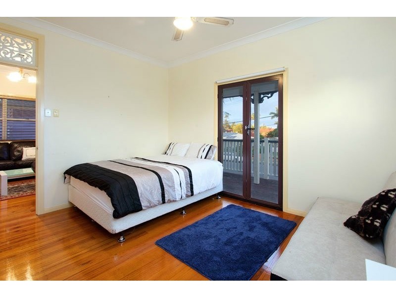 15 Dorothea Street, Cannon Hill QLD 4170