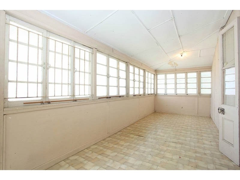 19 Fleurs St, Woolloongabba QLD 4102